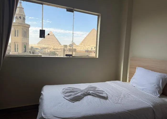 Valley Of Aida'S Pyramids Hotel